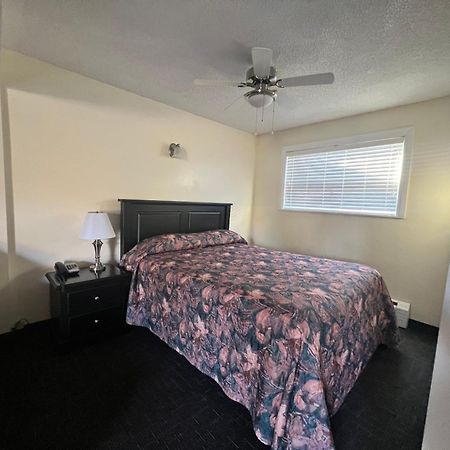 Redford Motel Порт Алберни Екстериор снимка